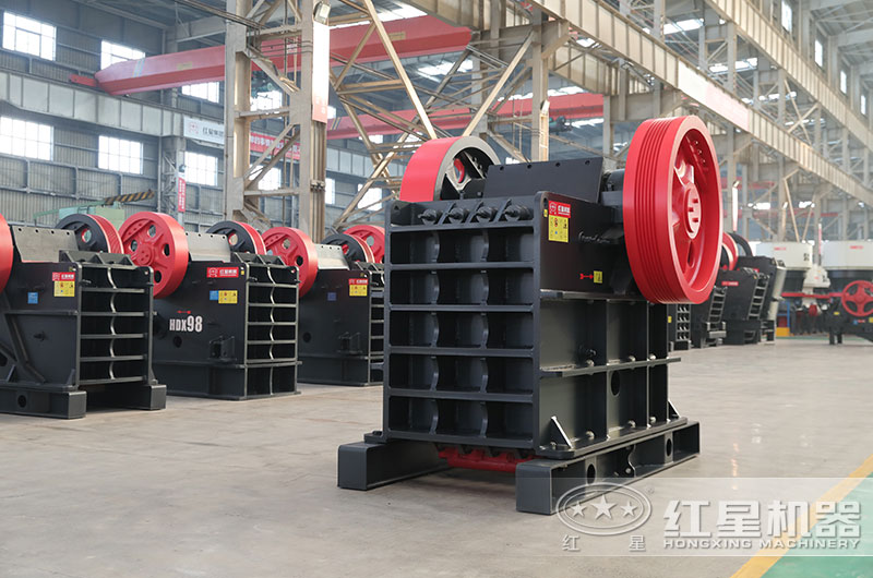 德版鄂式破碎機圖片