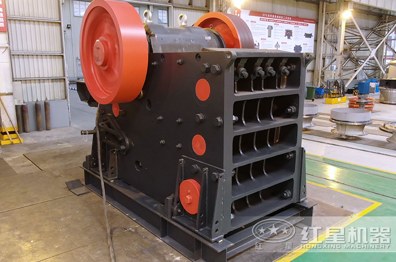 1200鄂破式破碎機(jī)時產(chǎn)多少噸？電機(jī)多大？附參數(shù)表